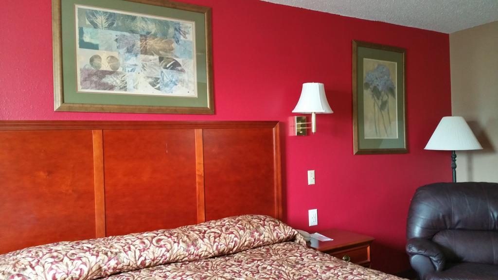 Rodeway Inn Mitchell Exterior foto